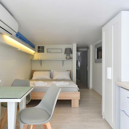 Апартаменти Anema1 Studio In The Heart Of Naousa Екстер'єр фото